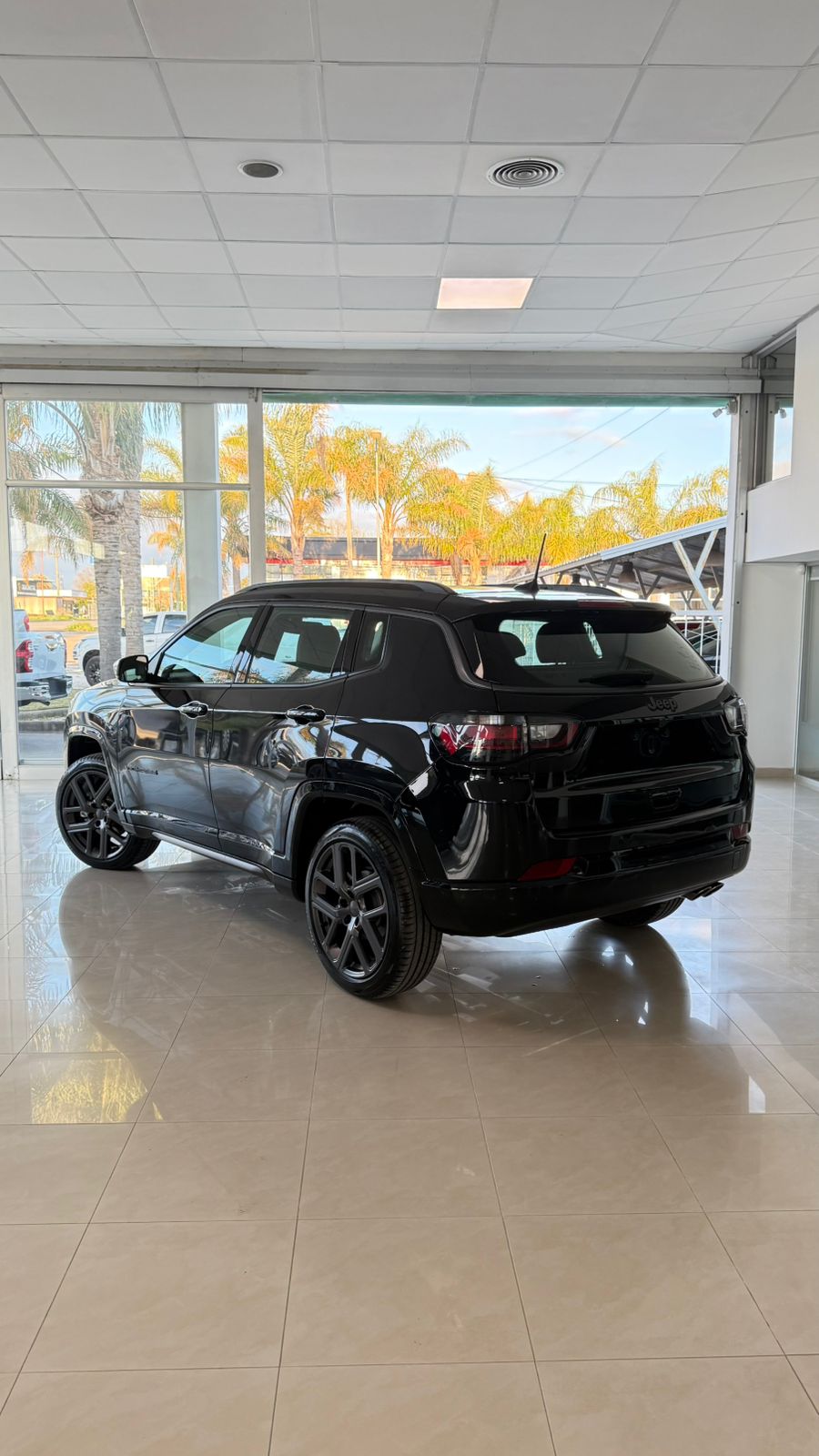 JEEP - COMPASS SERIE S - AUTOMÁTICO  - 2025